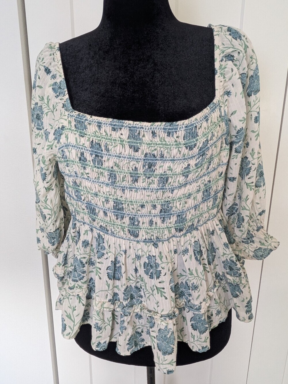 American Eagle Outfitters Women Cropped Shirt Top Sz XL Stretch Floral Ruffle On